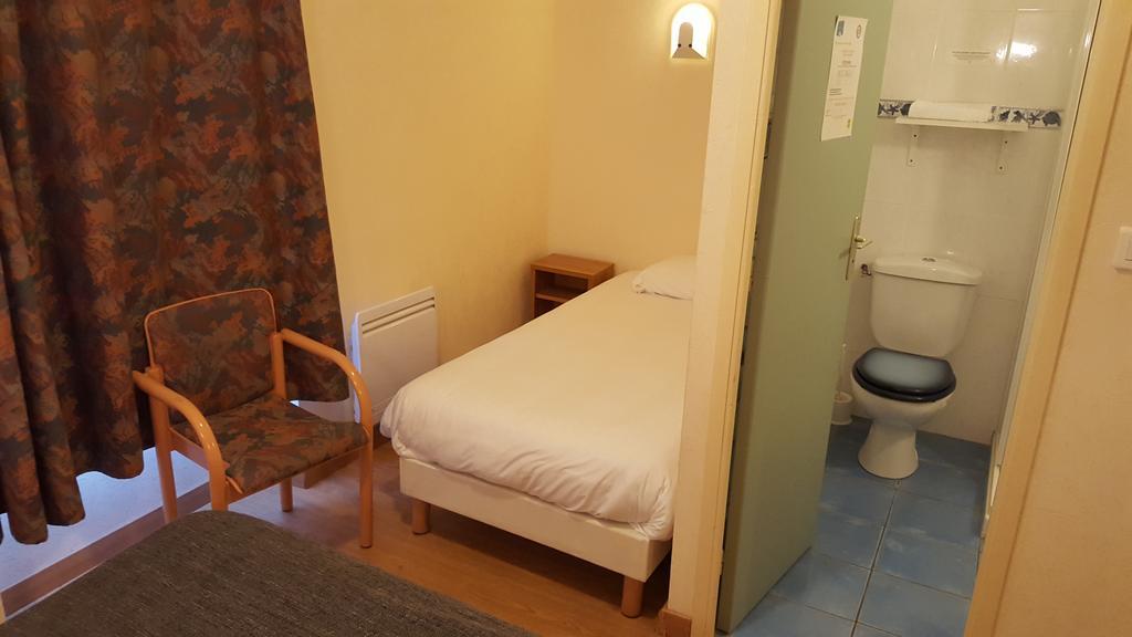 Hotel Le Passiflore Saint-Pol-de-Léon מראה חיצוני תמונה