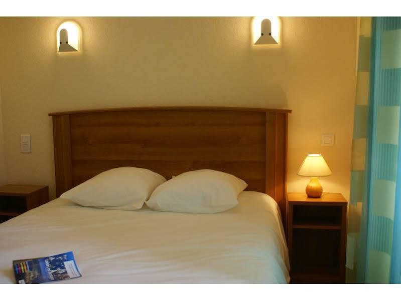 Hotel Le Passiflore Saint-Pol-de-Léon מראה חיצוני תמונה